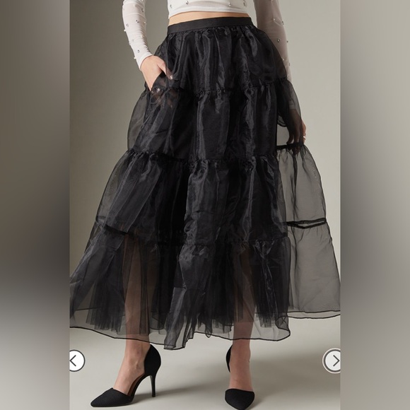 Francesca's Collections Dresses & Skirts - Francesca's NWT Nanceen Black Maxi Skirt - Black